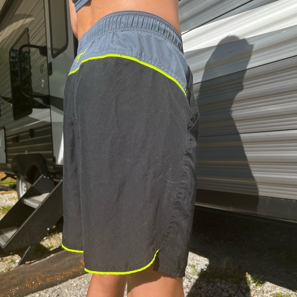 Nike swim trunks black with gray - Picture 2 of 3